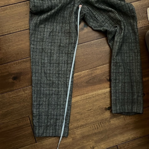THEORY Wool Plaid Trouser Pants Size 4 - Picture 10 of 12